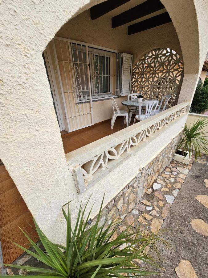 Casa Sebastian Villa L' Escala Екстериор снимка